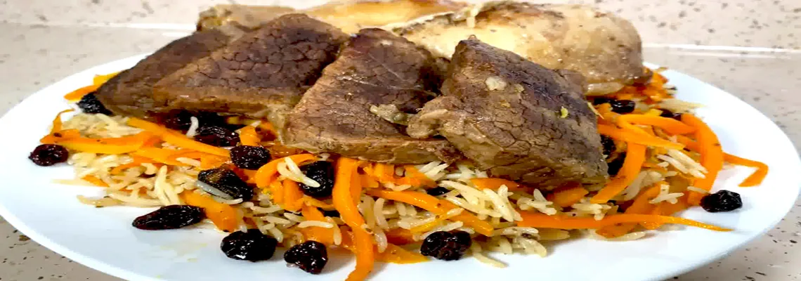 Очень вкусная капуста, тушеная с мясом в кастрюле