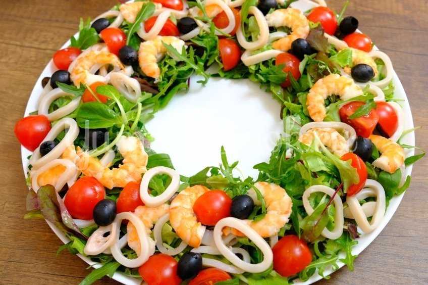 15 лучших рецептов салатов с креветками и кальмарами