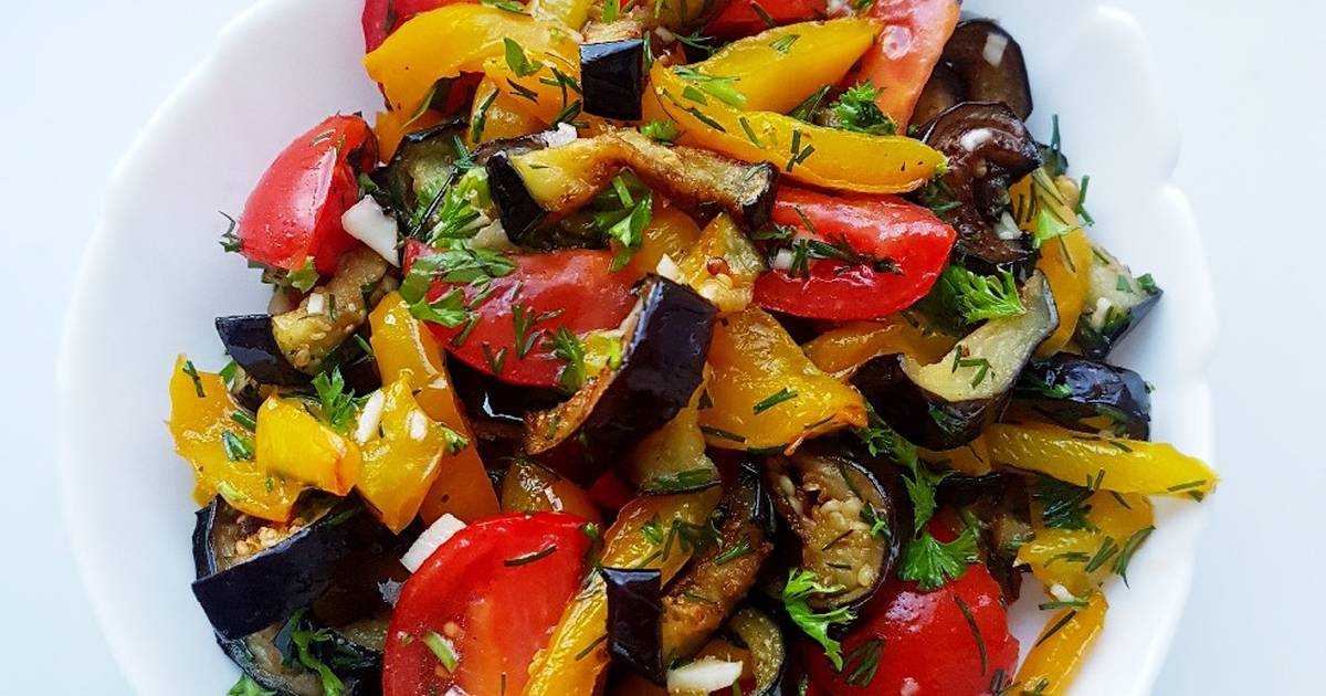 Недорогой салат на "скорую руку": самые популярные, простые и вкусные рецепты с дешевыми ингредиентами