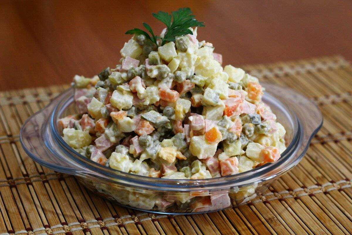 Салат "оливье" с говядиной - 7 пошаговых фото в рецепте