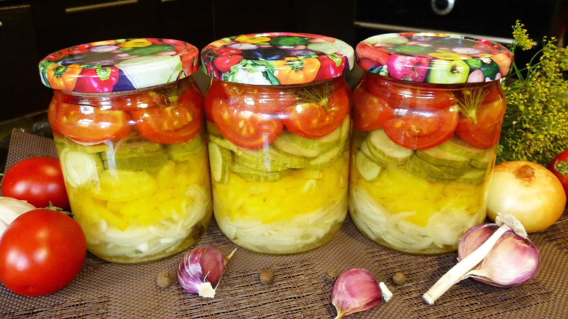 Слоеные салаты на новый год 2023 – 20 простых и вкусных рецептов с фото