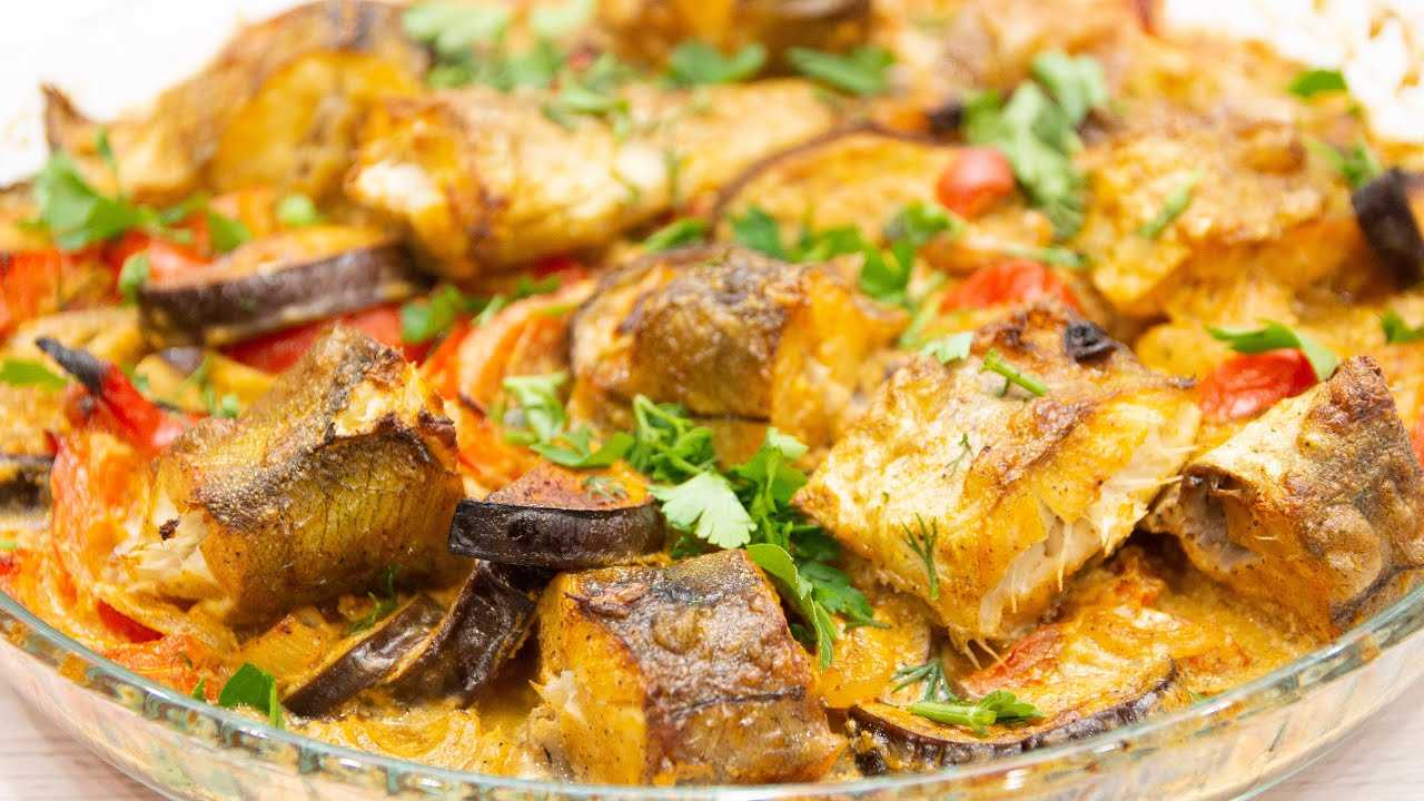 Минтай, запеченный в духовке — самые  вкусные и простые рецепты приготовления