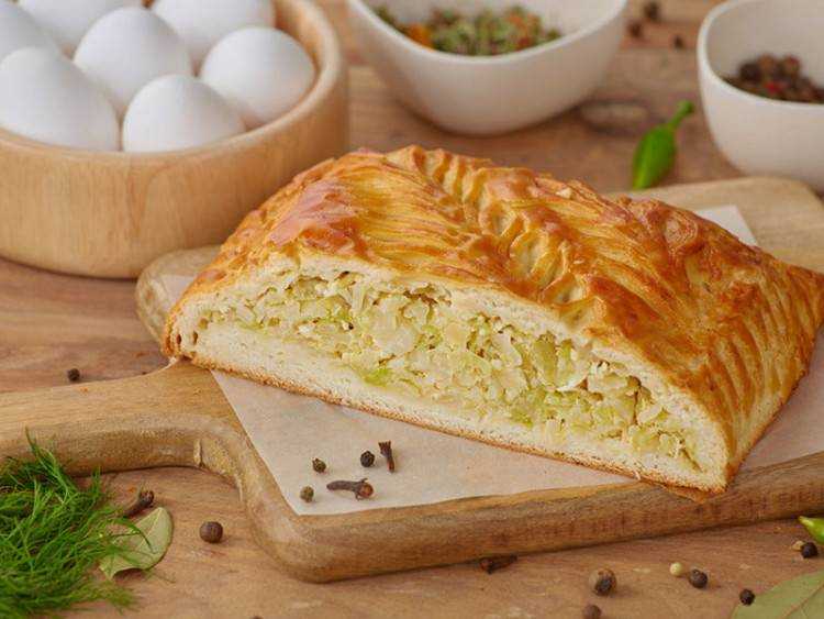 Пирог с капустой в духовке: 20 самых вкусных и быстрых рецептов