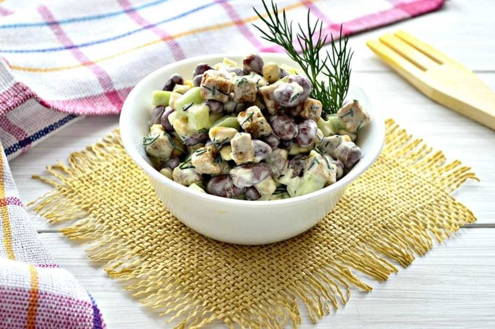 Салат с фасолью и сухариками » 7 вкусных рецептов с фото