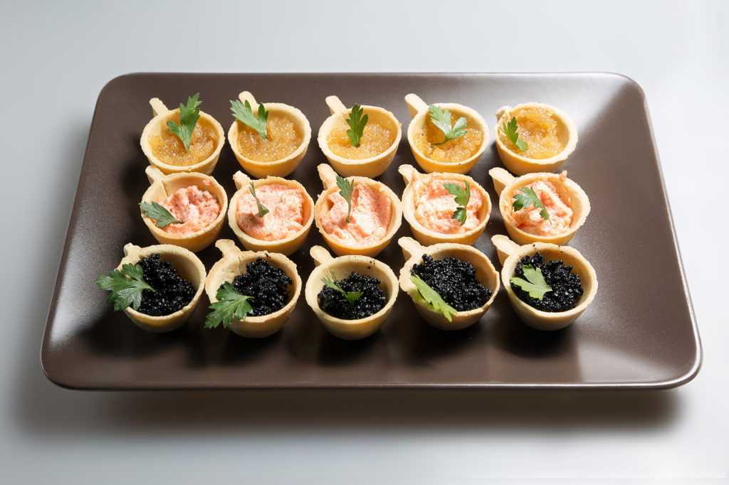 Самый вкусный рецепт начинка для тарталеток с икрой. тарталетки с красной икрой – 12 рецептов на праздничный стол | шедевры кулинарии