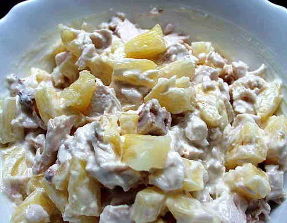 Салат с курицей, ананасами и грибами классический пошаговый рецепт с фото быстро и просто от даньчишак натальи и алены каменевой