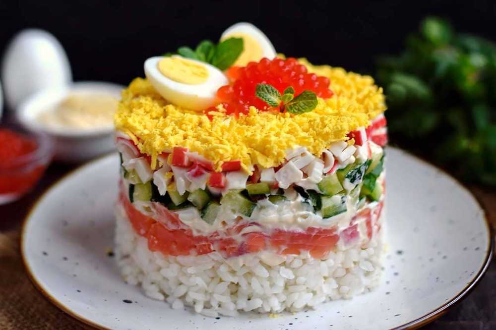 Салат с крабовыми палочками и кукурузой — 7 классических рецептов