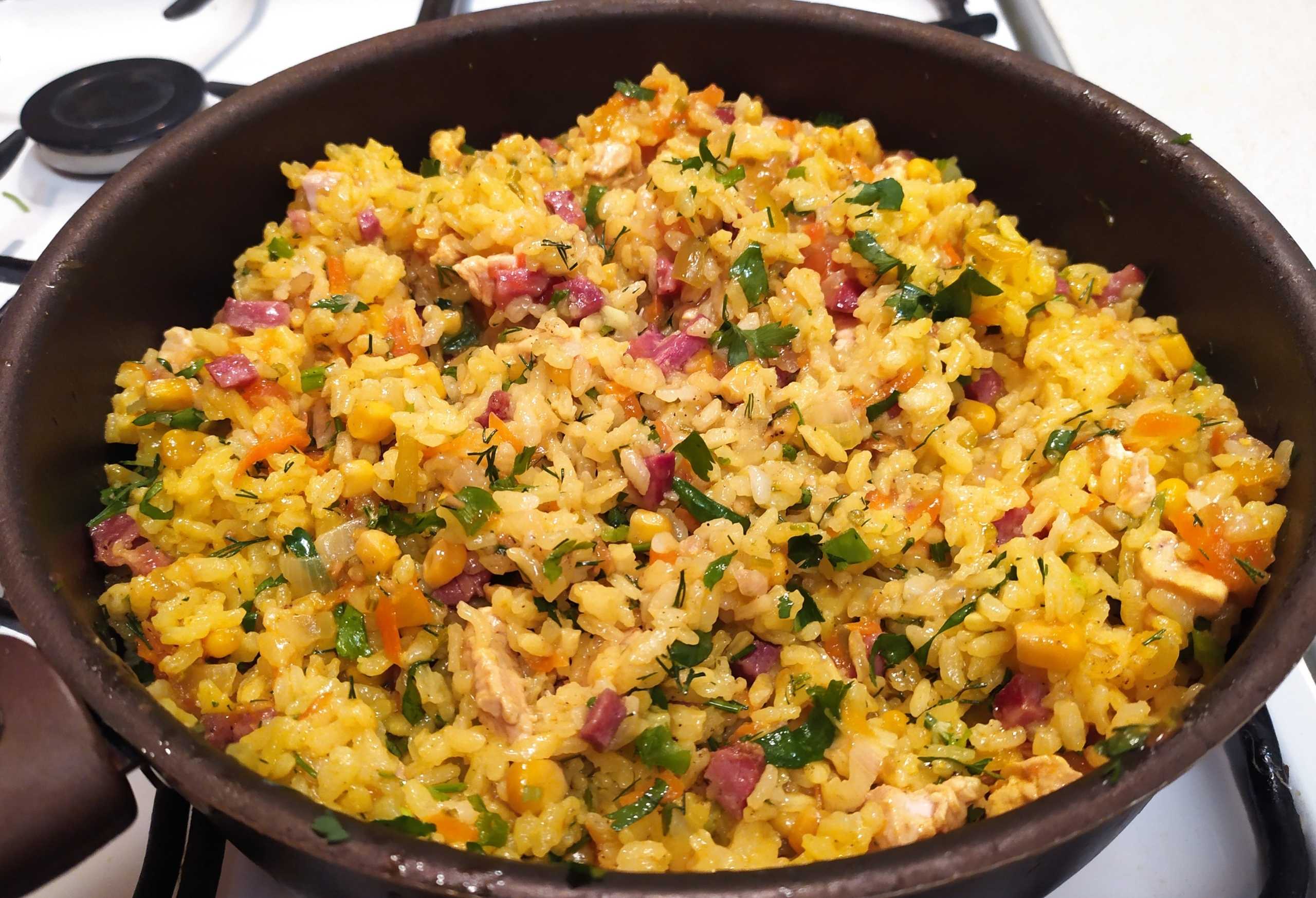 Паэлья рецепт классический с курицей и морепродуктами (477.6 ккал)