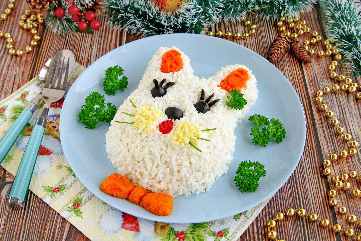 Салат с ветчиной и фасолью - 8 рецептов с сыром, огурцами, помидорами