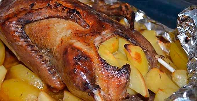 Индоутка, запеченная в духовке кусочками: 5 рецептов, приготовление