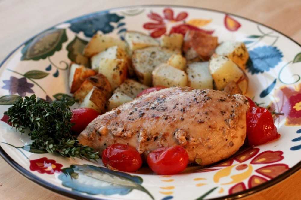 Куриная грудка в мультиварке (запеченная, на пару, с овощами, с картошкой, в сметане)
