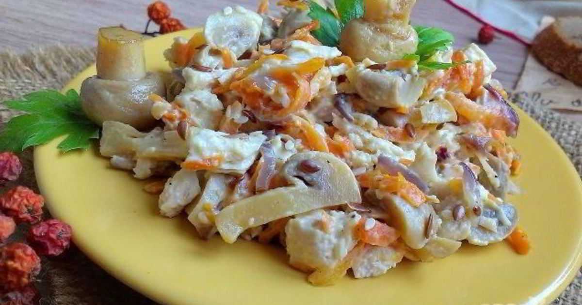 Салат с жареными грибами и курицей: 18 рецептов приготовления с фото из куриного филе и грудки