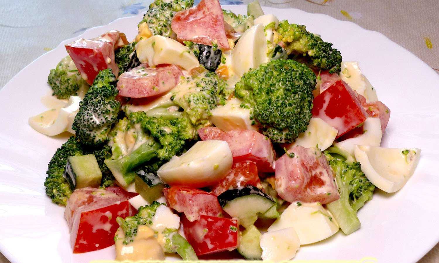 Салат из брокколи: 15 легких и вкусных рецептов на каждый день