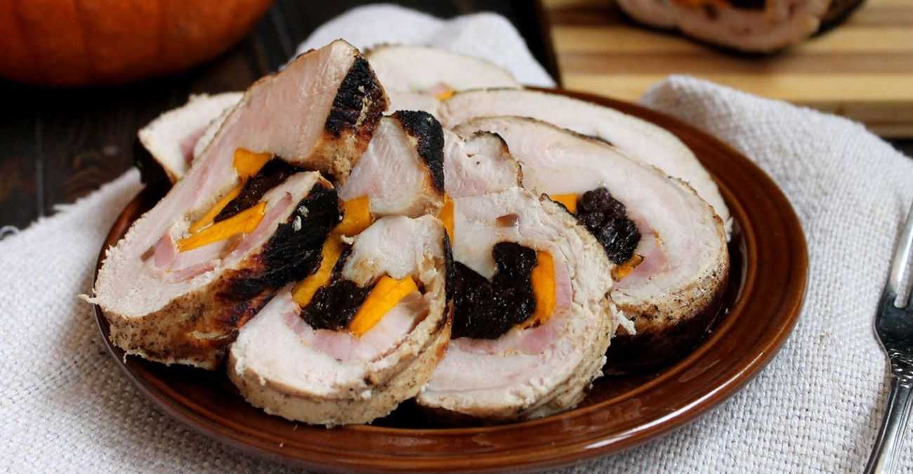 Рулет из индейки в духовке - подборка рецептов с фото