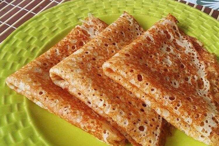 Тонкие блины на пиве с дырочками: 5 вкусных рецептов
