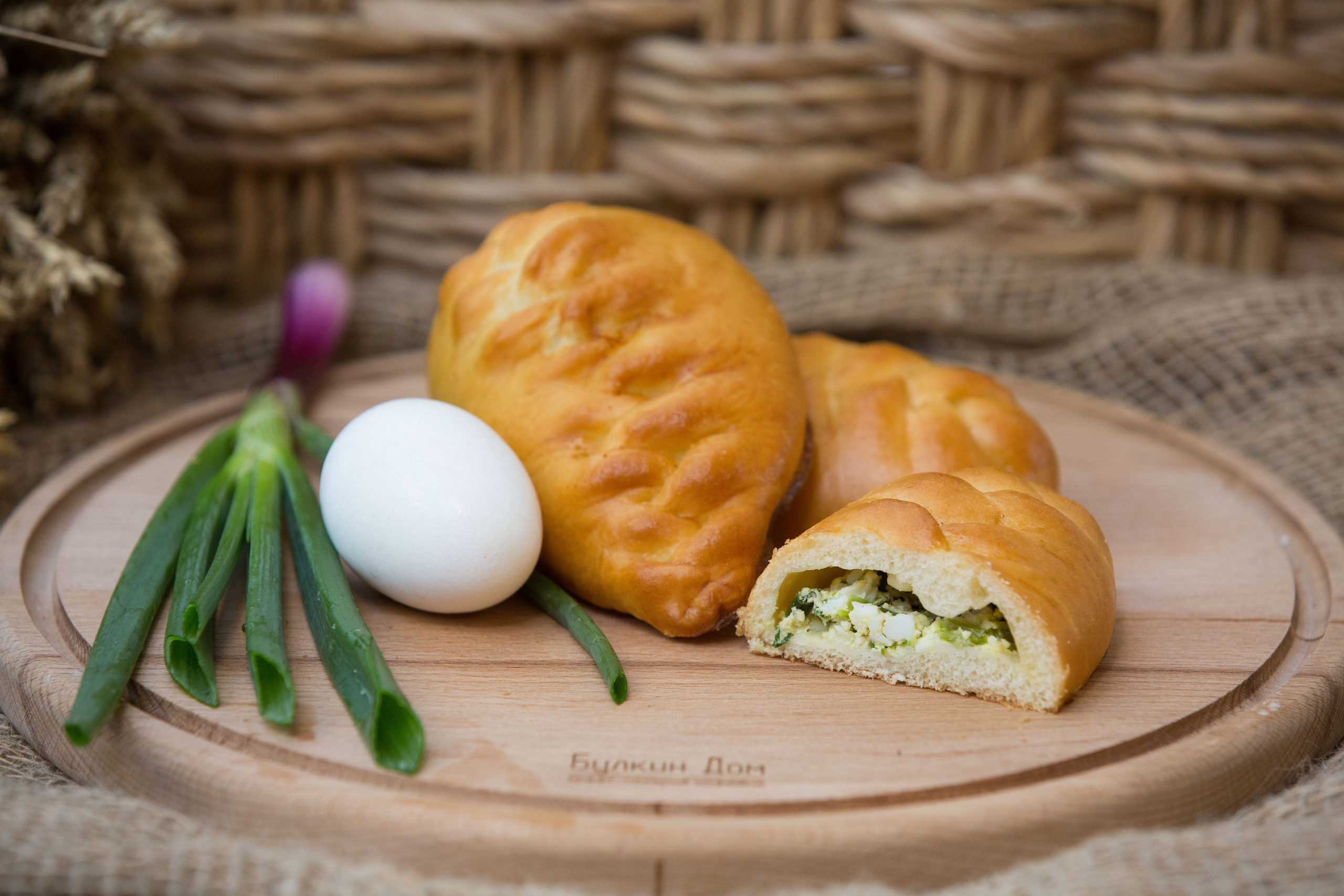 Пирожки с зеленым луком и яйцом — рецепты очень вкусной выпечки