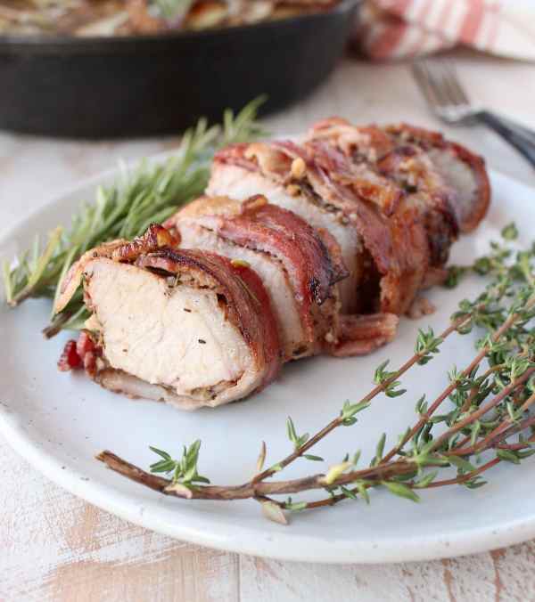 Свинина в беконе - вкусный рецепт с пошаговым фото