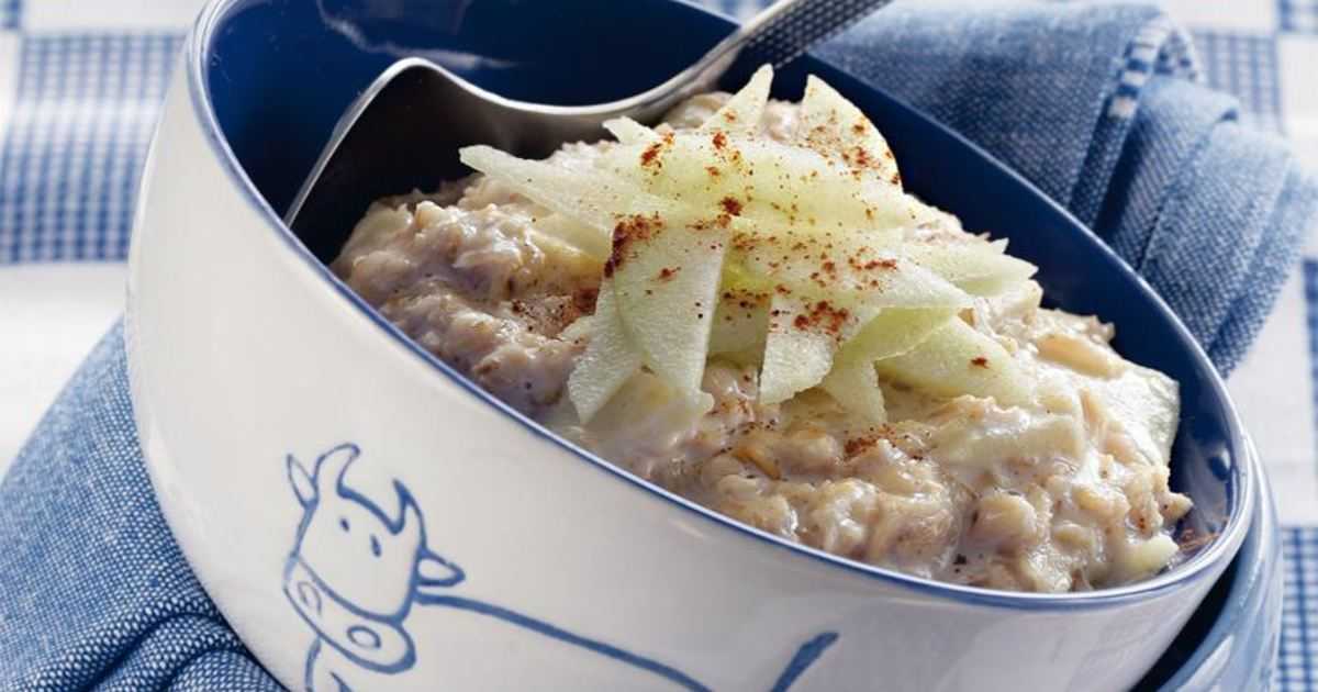 Овсяная каша с яблоками как у мамы — очень вкусно по-домашнему