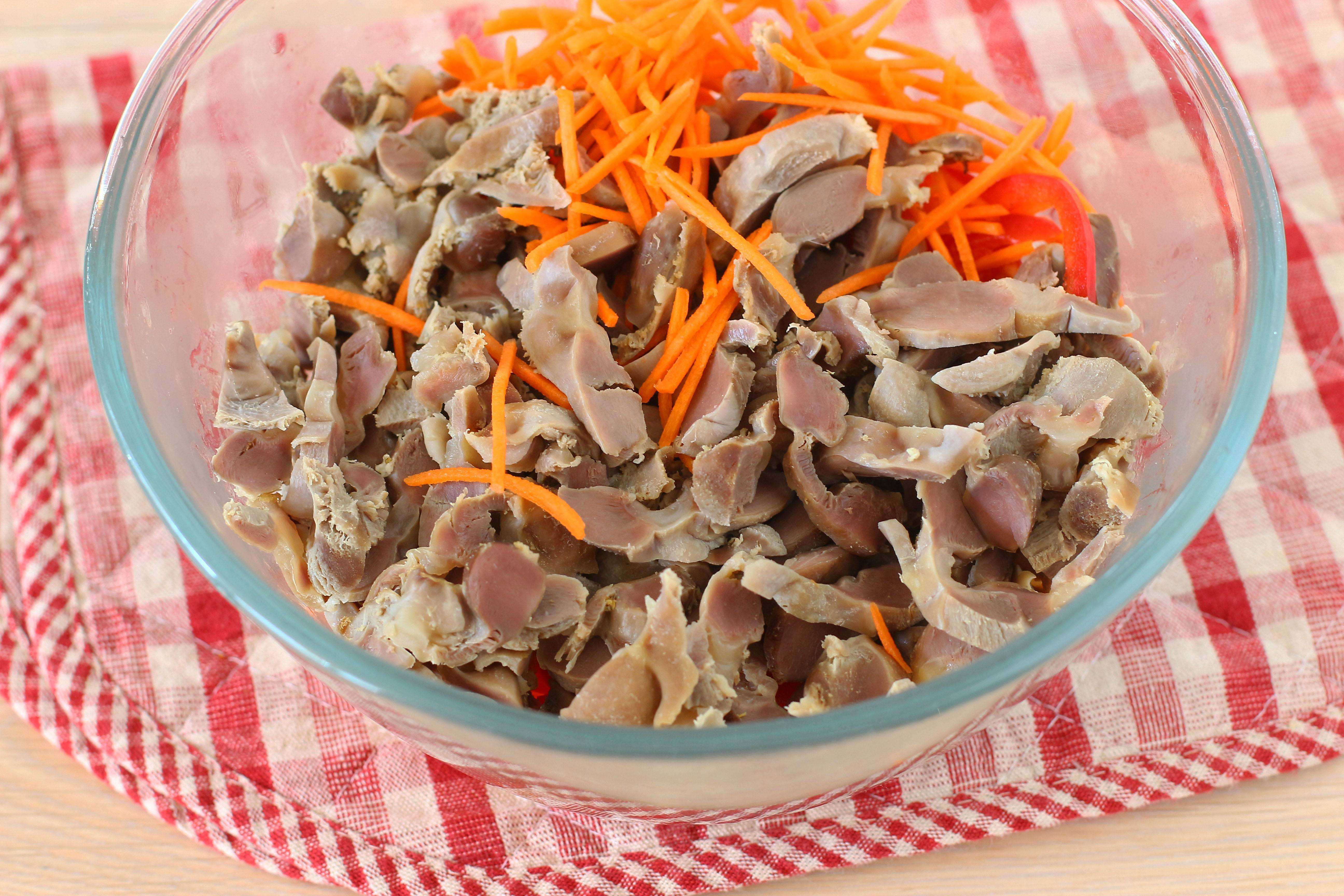 Салаты из куриных сердечек