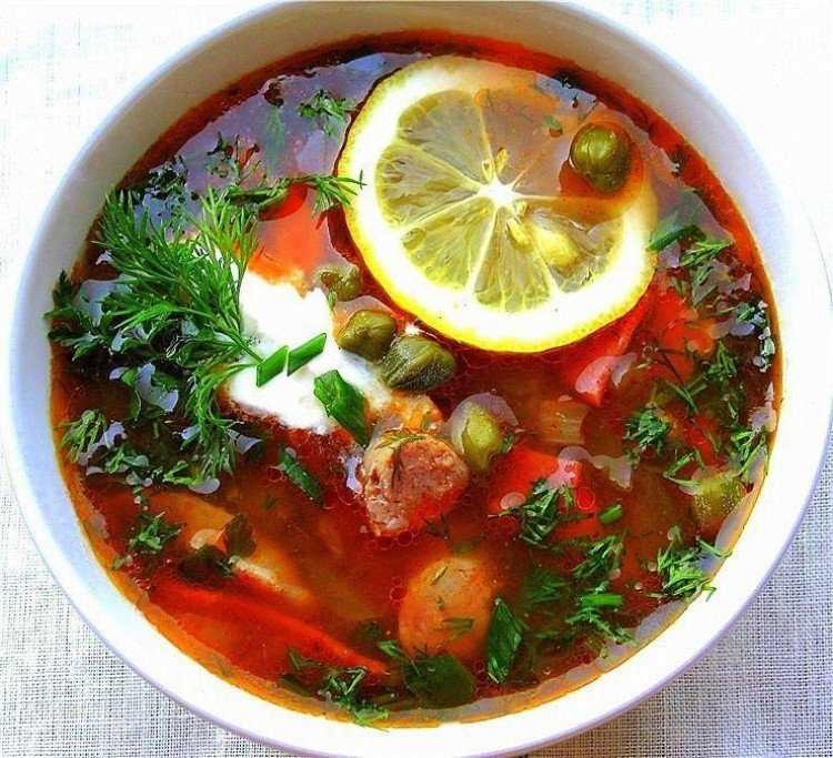 Солянка с копчеными ребрышками рецепт с фото