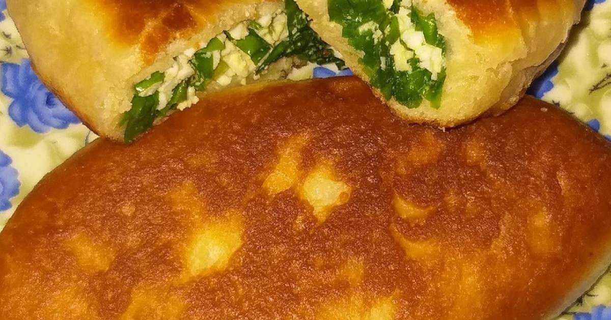 Лето дарит нам уникальную возможность - готовить вкусные, полезные и свежие блюда из черемши Жареные пирожки с черемшой и яйцом - это классика жанра