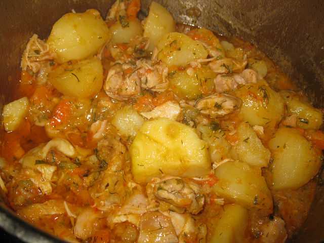 Курица с картошкой на плите и в духовке: 7 идеальных фото рецептов