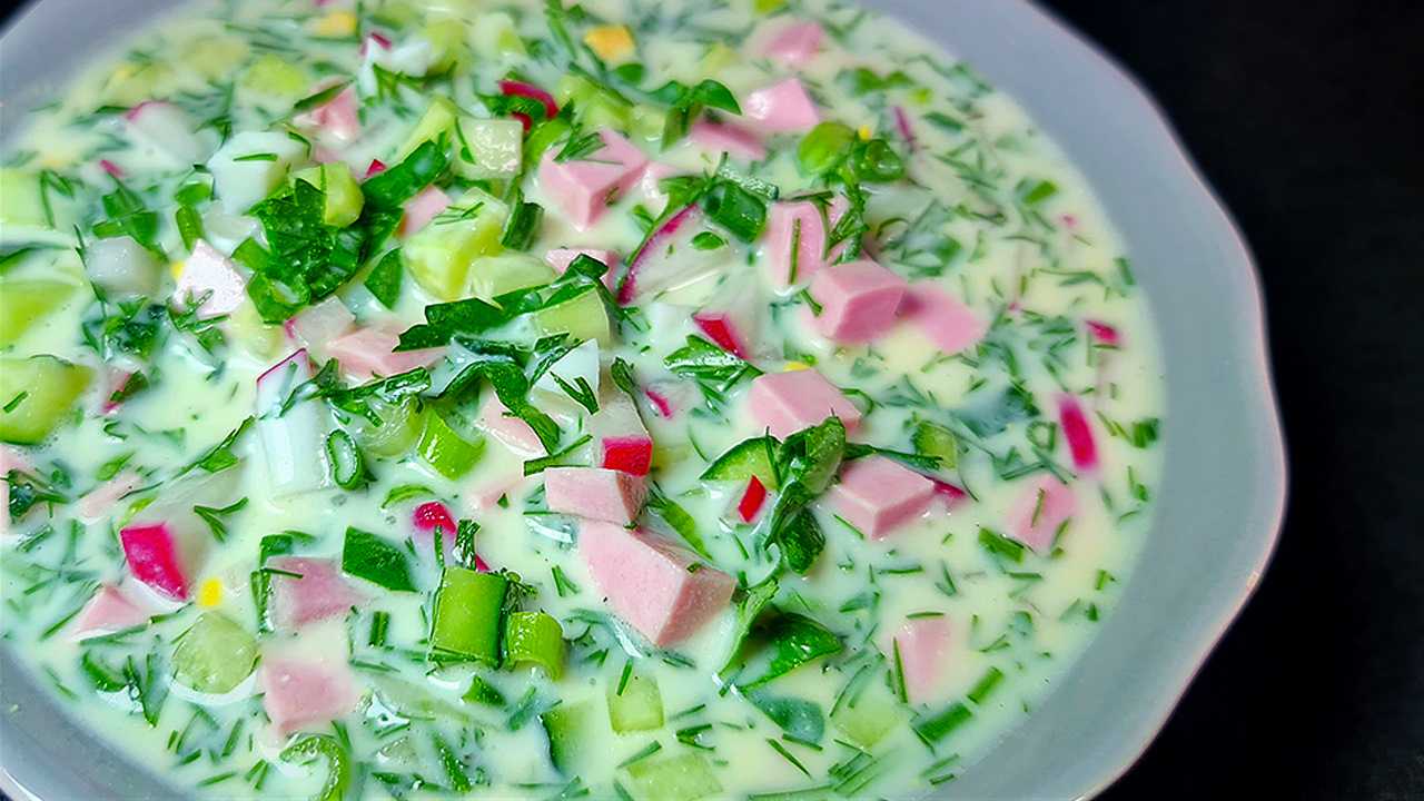 Окрошка со свеклой: 7 диетических рецептов
