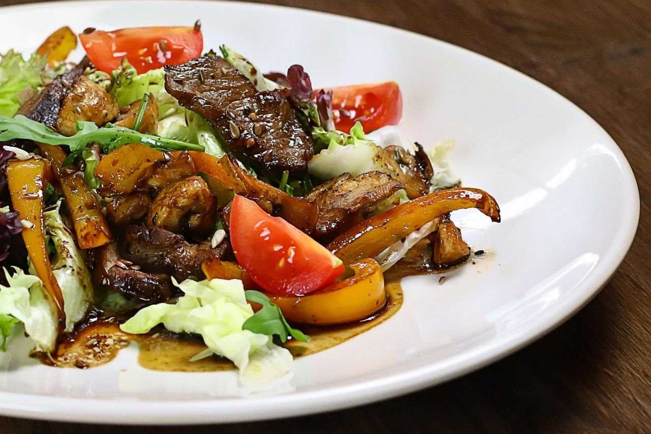 Салат с говядиной – 18 рецептов приготовления вкусных салатов в домашних условиях