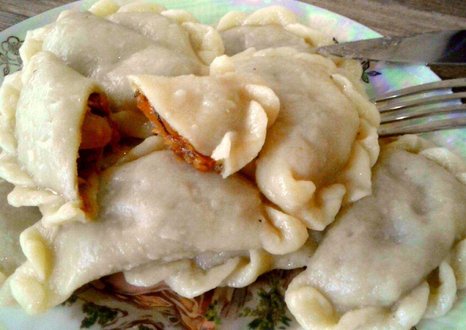 Вареники с тушеной капустой: рецепт приготовления и секреты вкусной начинки