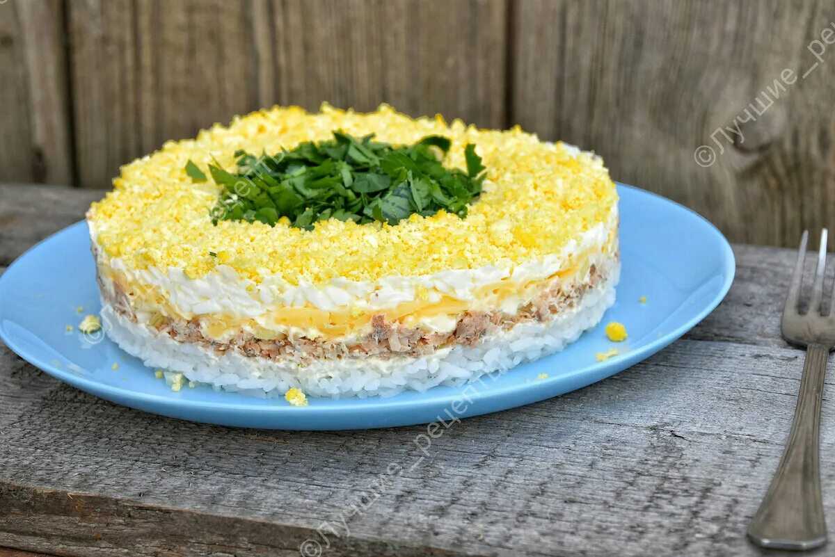 Салат мимоза с рыбными консервами — классические пошаговые рецепты