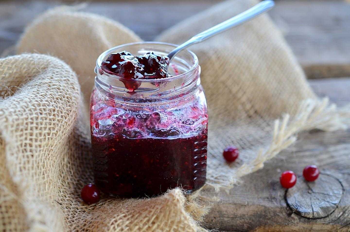 12 самых лучших рецептов варенья из клюквы с фото