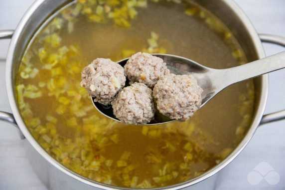 Как приготовить самый вкусный суп с фрикадельками из фарша: 10 классических рецептов пошагово с фото
