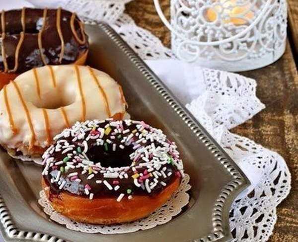 Готовим очень вкусное дрожжевое тесто для пончиков – как пух