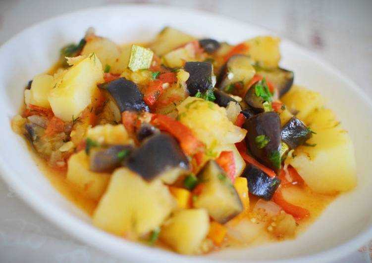 Овощное рагу с мясом - 15 вкусных и простых рецептов