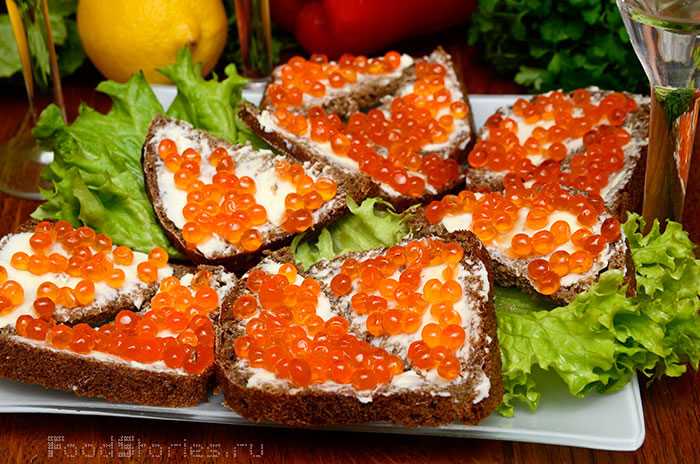 Бутерброды с красной рыбой на праздничный стол: вкусные и простые рецепты
