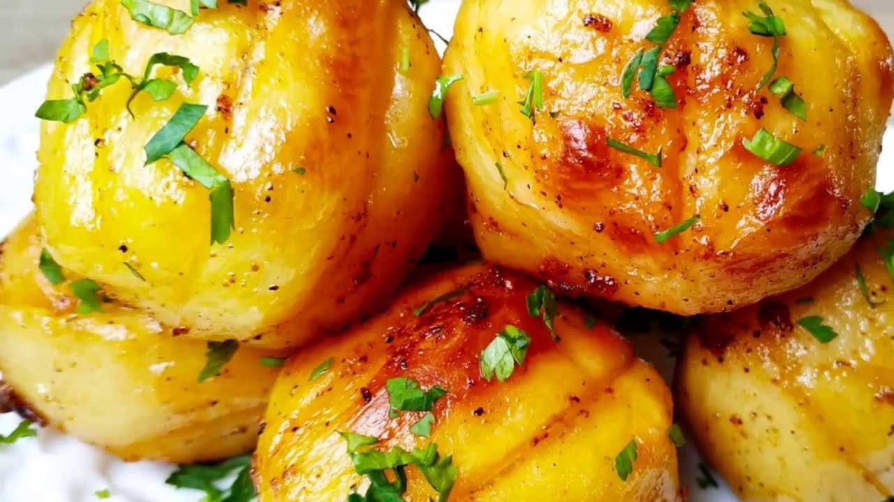 Блюда из молодого картофеля – 8 простых и вкусных рецептов