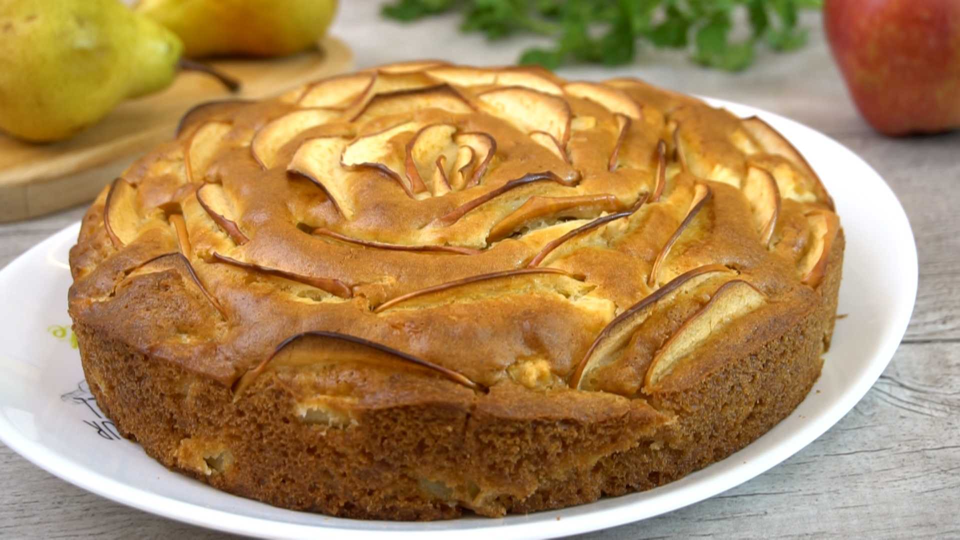 Пирог из песочного теста с яблоками - рецепту кумира миллионов