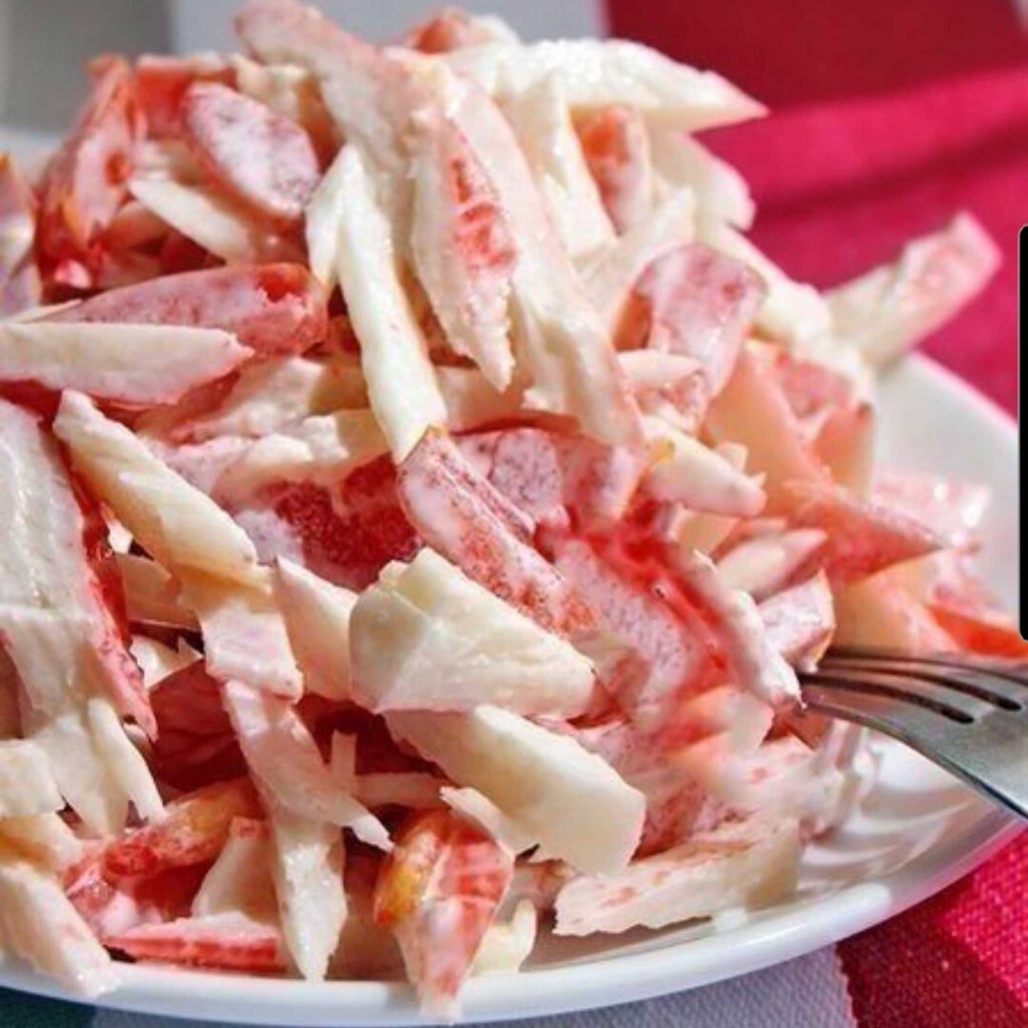 Салат с кальмарами — самые вкусные и простые рецепты