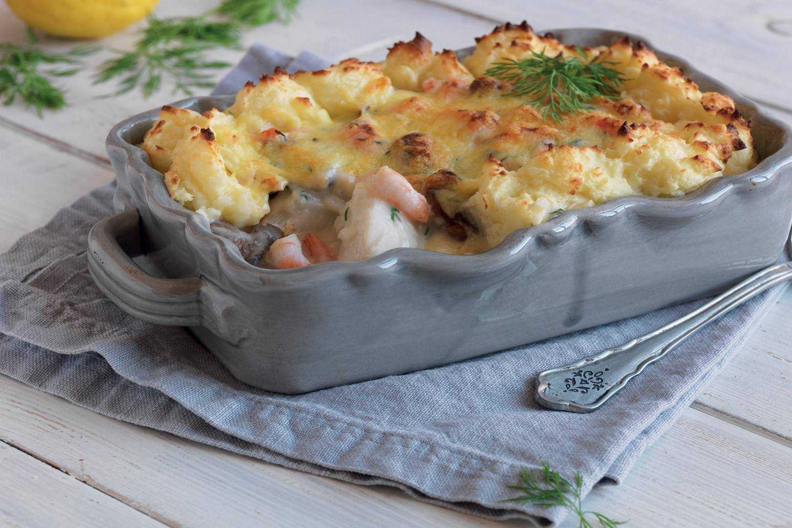 Минтай в духовке: с овощами, с картошкой, с грибами и сыром, с рисом, с морковью и луком, самый вкусный рецепт с фото