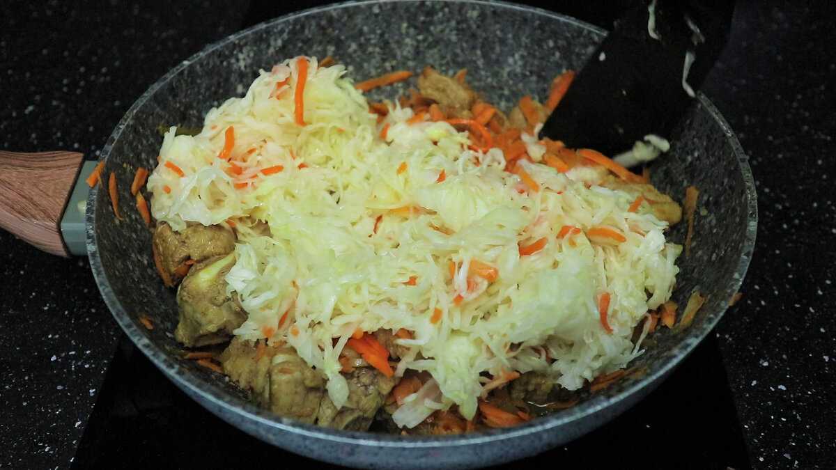 Бигус с картошкой – новый вариант традиционного блюда. рецепты бигуса с картошкой и грибами, колбасой, вегетарианский