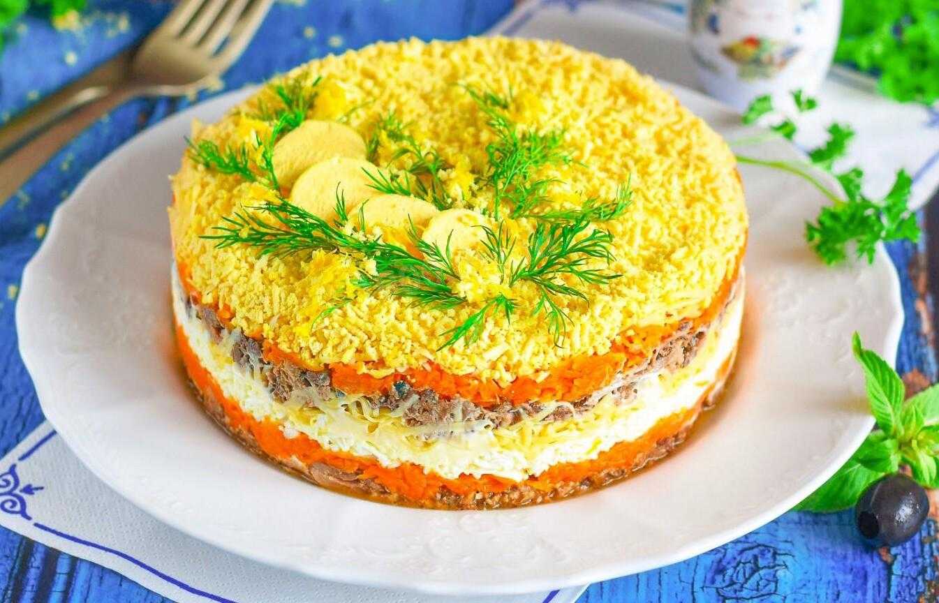 Салат мимоза с яблоком (сыром, орехами)