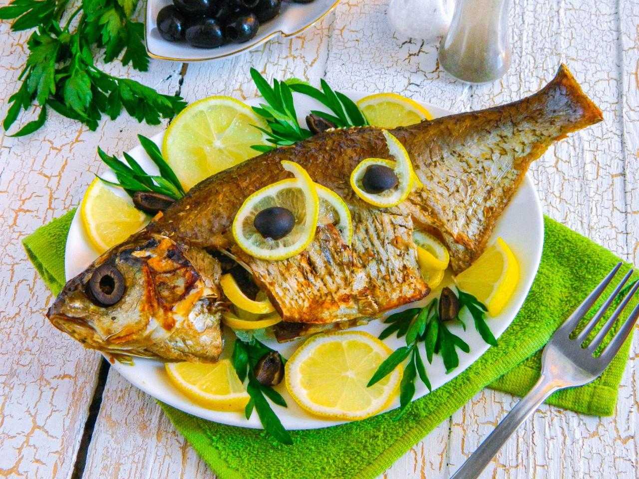 Лещ в духовке в фольге - отличный рецепт