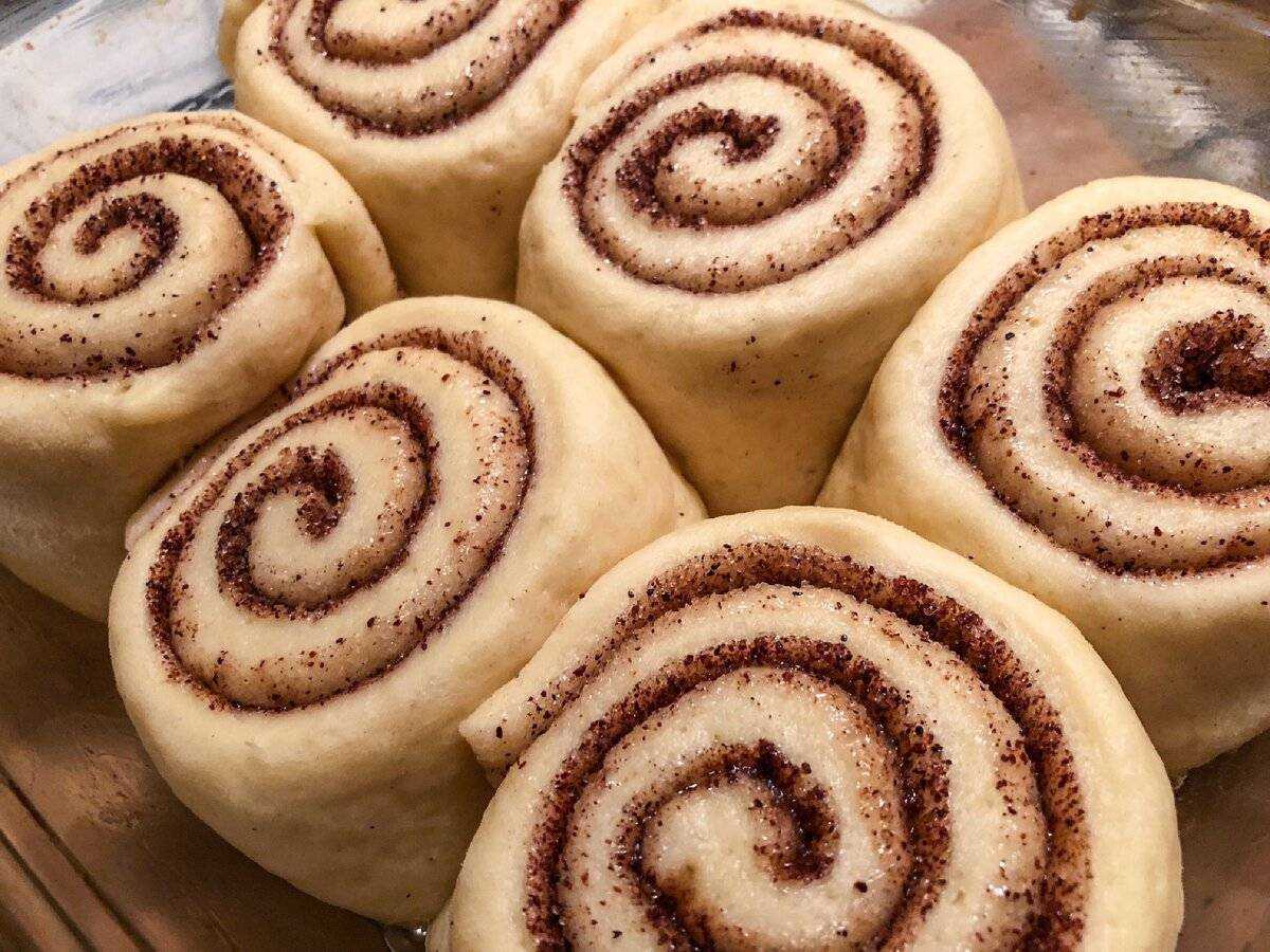 Вкусные булочки с корицей из дрожжевого теста