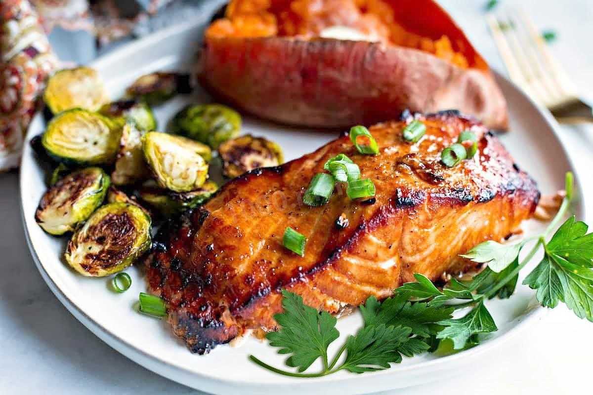 Сколько времени запекать леща в фольге на углях: готовим вкусный и сочный рыбный ужин
