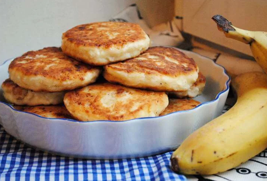 Сырники с бананом и творогом - пошаговый рецепт с фото
