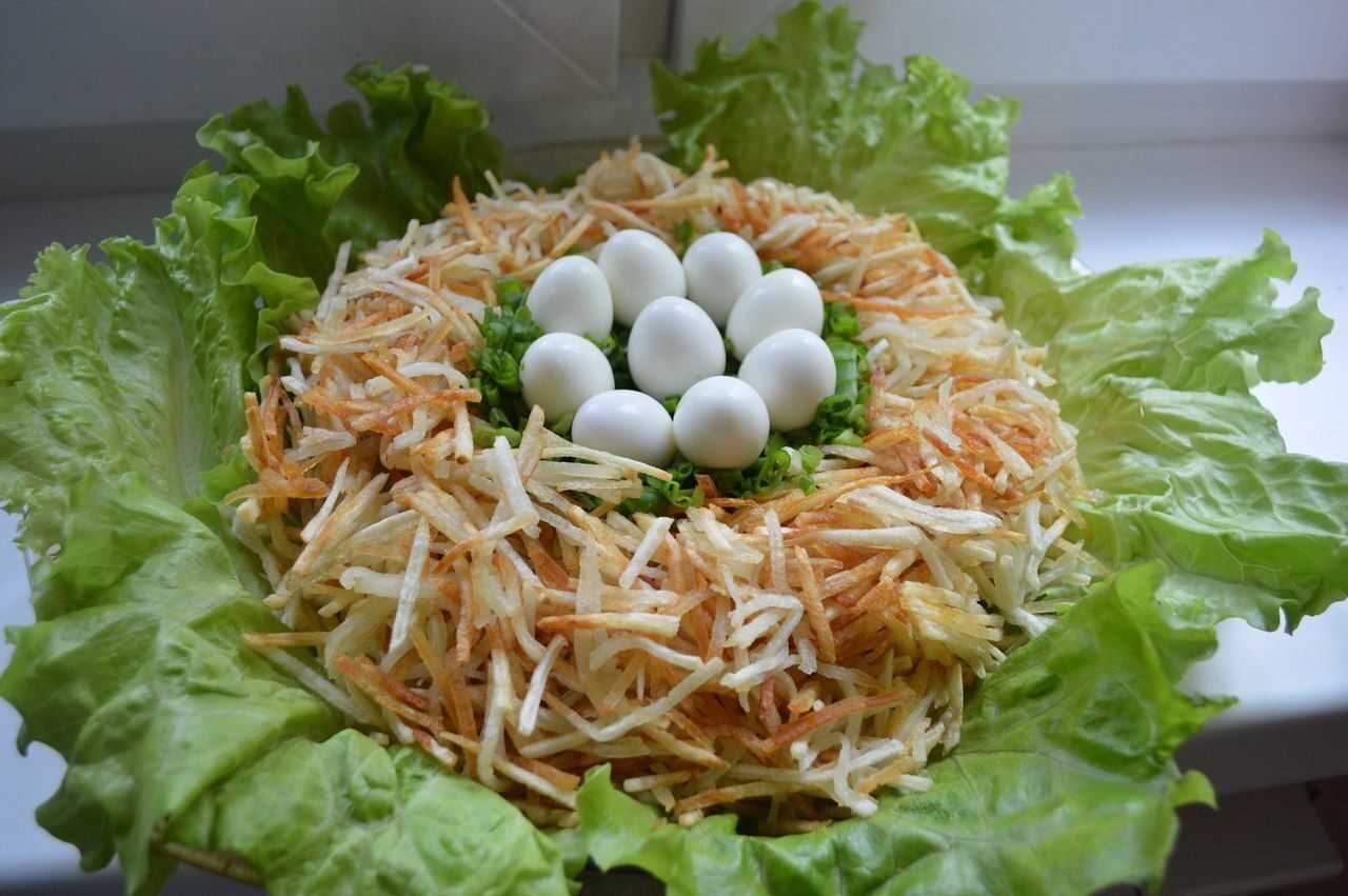 Салаты из яиц и огурцов- лучшие рецепты приготовления