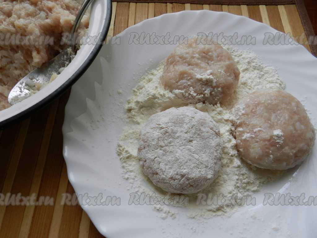 Котлеты с подливкой запеченные в духовке - как в детском саду