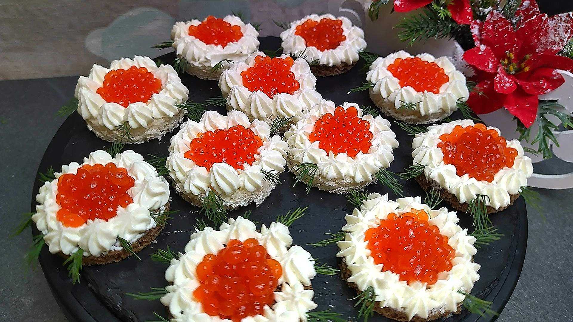 Вкусные бутерброды с красной рыбой — 10 простых рецептов на праздничный стол