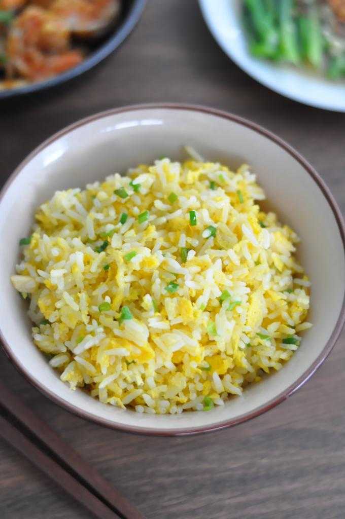 Рис по-китайски: рецепты с яйцом, овощами, жареный