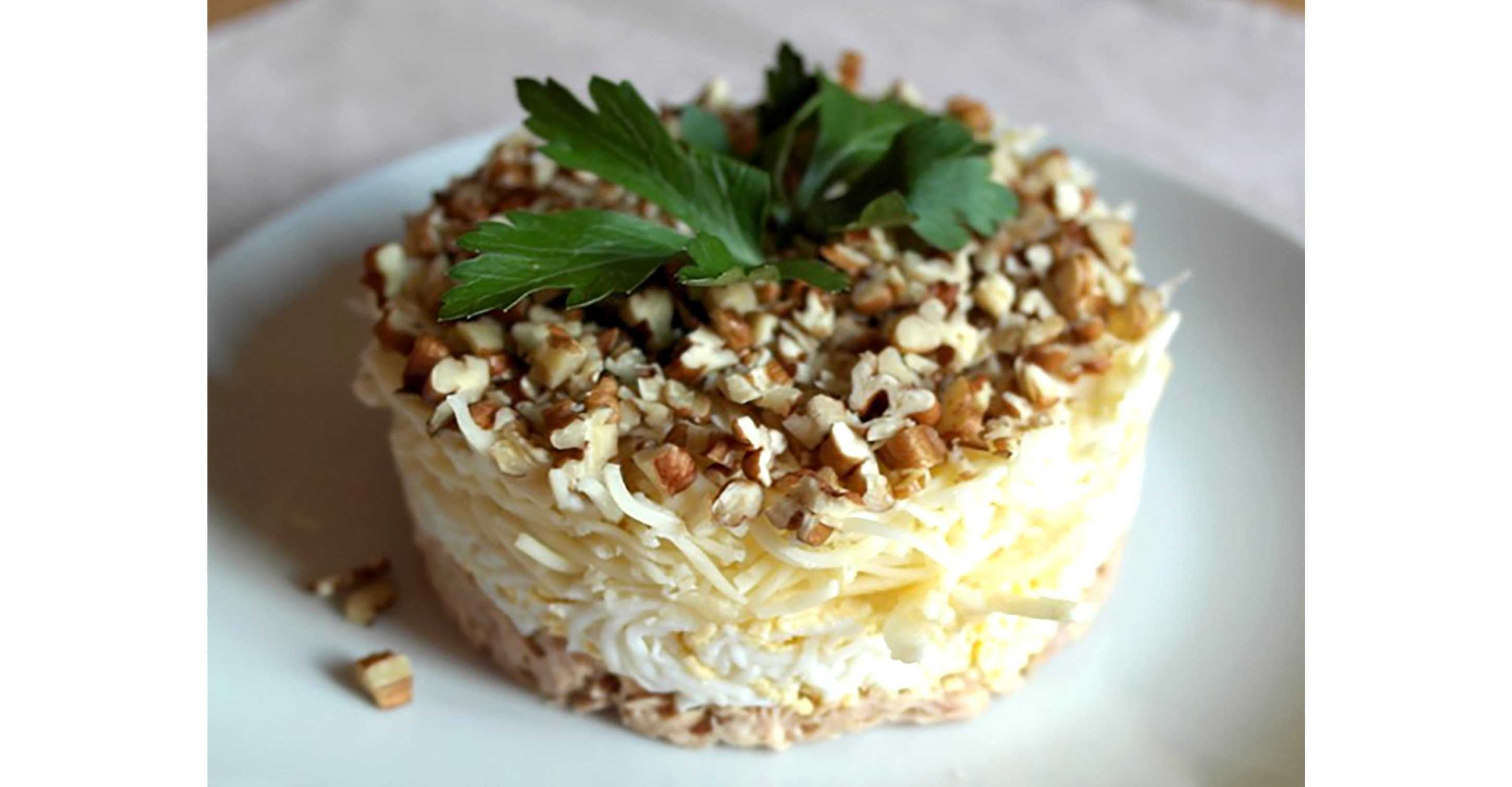 Элементарный салат "шерлок": рецепт с фото. очень вкусный и нежный салат "шерлок"